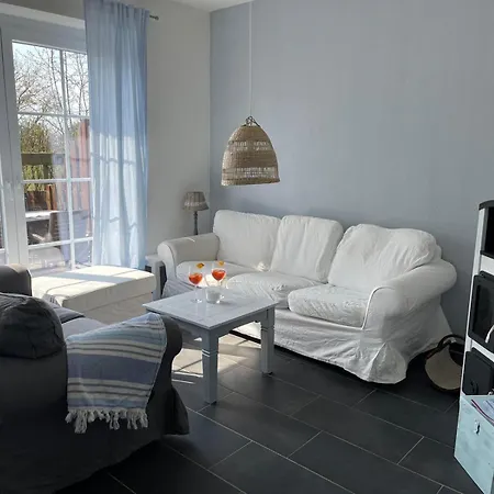 Haus Am Dorfteich A E-laden Moeglich Fehmarn